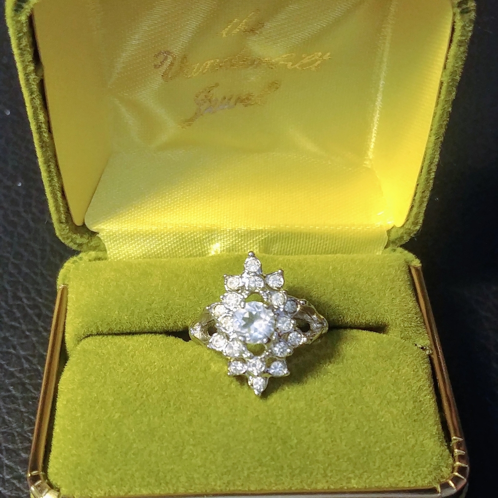 Vintage Vanderbilt Jewels Cocktail Ring
